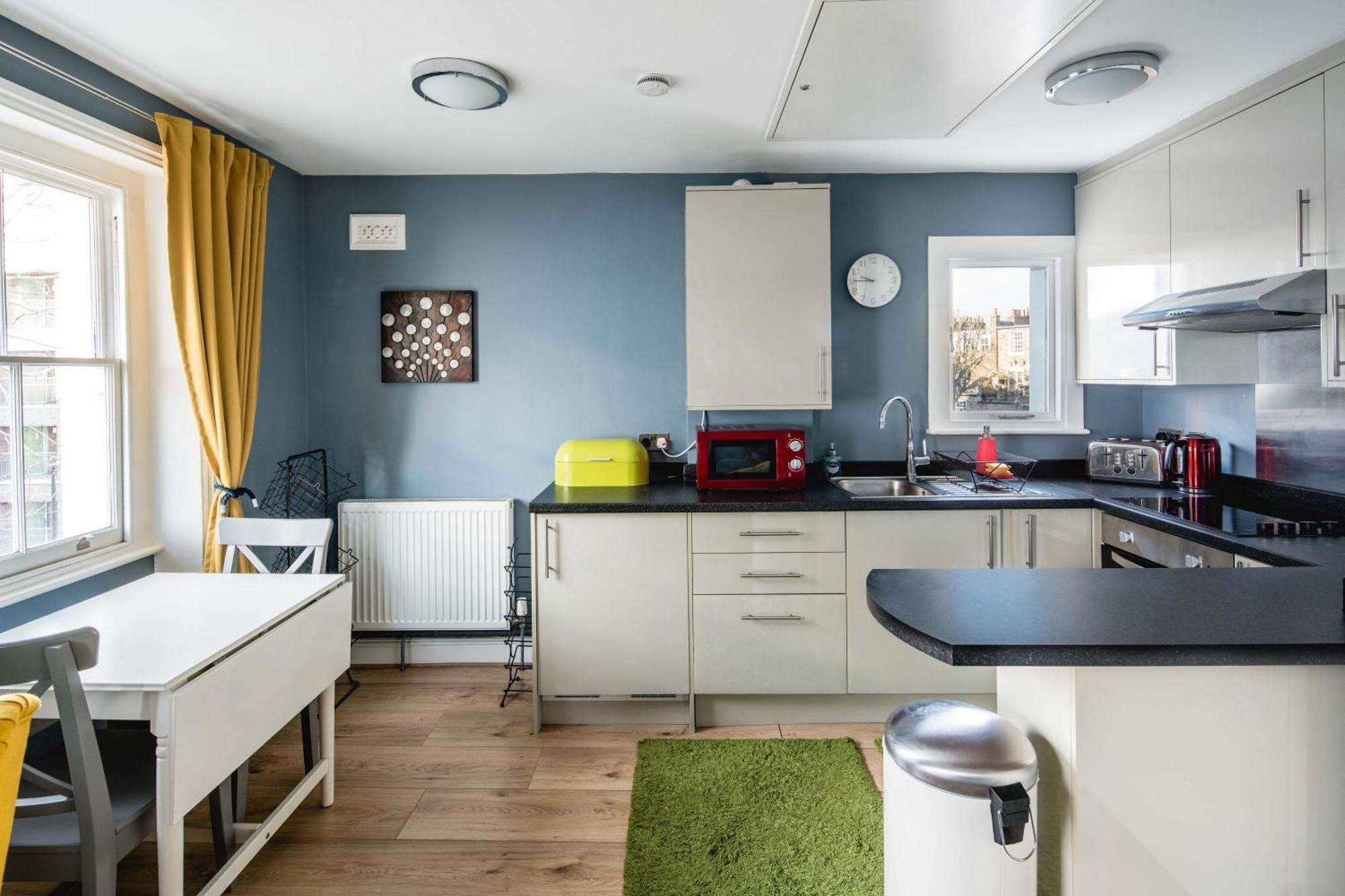 Appartamento Superb 1Bd Flat In The Heart Of Camden Town Londra Esterno foto